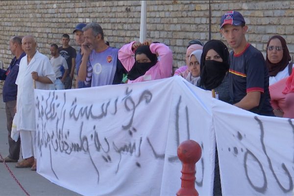 العاصمة: عمال النظافة بمستشفى مصطفى باشا يحتجون ويطالبون برواتبهم العالقة