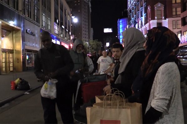 “المسلمون يردون الجميل”..مبادرة خيرية بنيويورك لتصدير قيم الإسلام