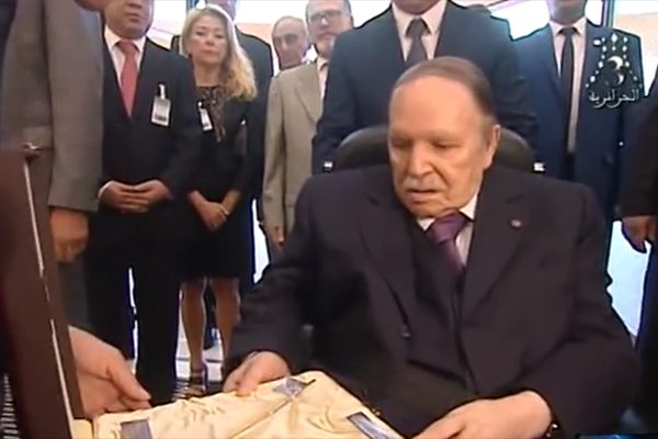 رئيس الجمهورية يدشّن “قصر المؤتمرات الجديد”
