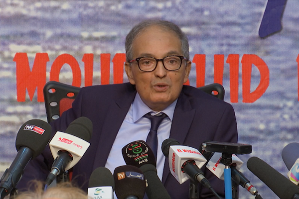 وزير التجارة يعترف أن الجزائر استوردت سيارات “خردة”!