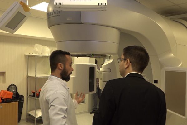 مشفى أناضالو يشرع في علاج السرطان بتقنية سي تي سي الرائدة