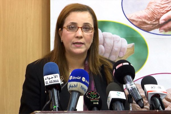 Mounia meslem : Ministre de solidarité nationale de la famille et de la Condition de la femme