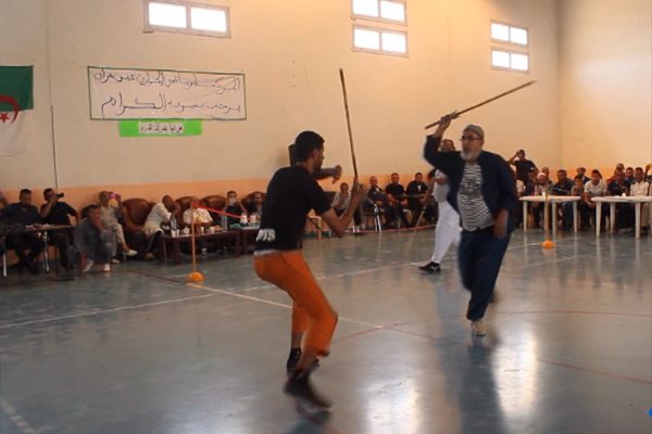 الشلف: “المطرقة” رياضة تقليدية تستهوي الشباب