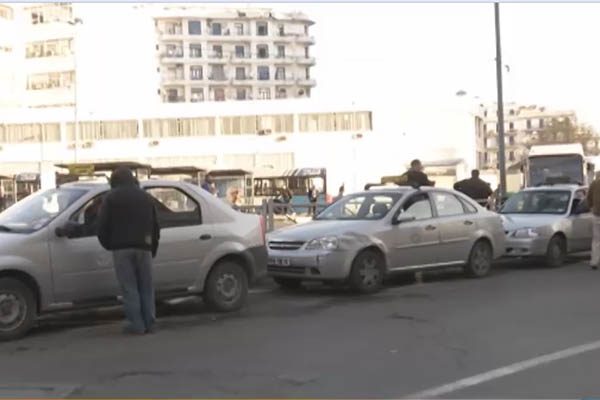العاصمة: مديرية النقل تكشف عن إجراءات تنظيمية لكبح خروقات سائقي سيارات الأجرة