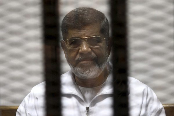 حكم نهائي بحبس الرئيس المعزول محمد مرسي 20 عاما