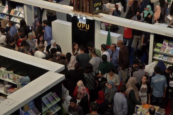 هل سيرفع صالون الجزائر الدولي للكتاب التحدي أمام معرض الشارقة؟