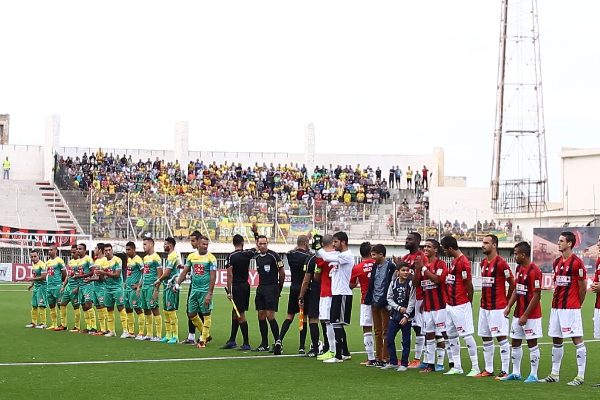 الإقالات ..التحكيم والفوضى علامة تجارية للبطولة الجزائرية