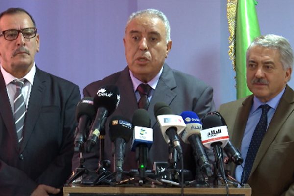وزير العمل يتهم النقابات بتقسيس ملف التقاعد النسبي