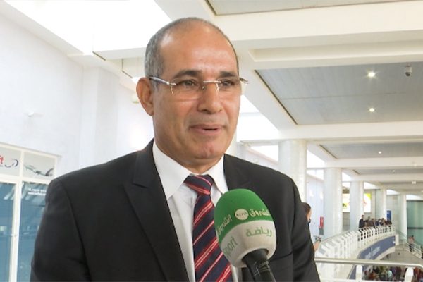 بادو الزاكي يصل الى الجزائر لانهاء المفاوضات مع شباب بلوزداد