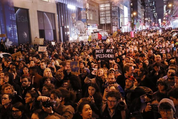 بالصور.. تظاهرات في مدن أميركية ضد ترامب