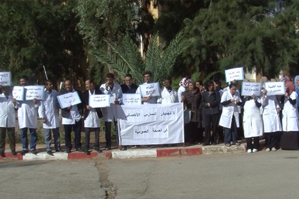 بشار: الأطباء الأخصائيون يطالبون برفع الغموض عن السكنات الوظيفية