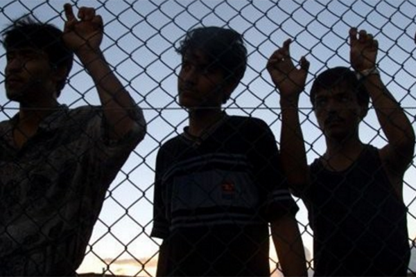 اتفاق أمريكي استرالي على إغلاق مراكز احتجاز اللاجئين