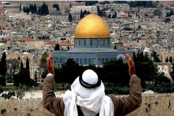 هبّة فلسطينية لإدانة مشروع حظر الأذان في القدس