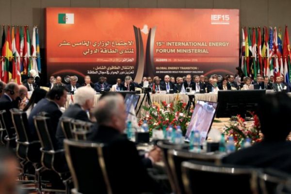الجزائر ترجح عقد اجتماع غير رسمي لـ”أوبك” في الدوحة
