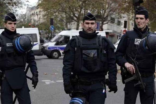 فرنسا: إحباط هجوم إرهابي واعتقال 7 اشخاص