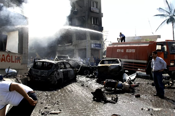 مقتل شخصين وإصابة 16 في تفجير أضنة جنوبي تركيا