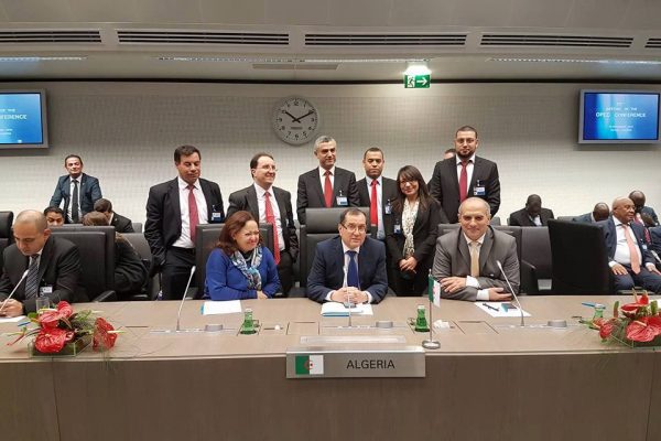 نجاح منقطع النظير: اتّفاق الجزائر يصمد في اجتماع منظمة الأوبك بفيينا !