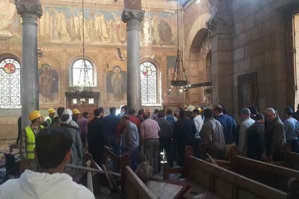 مصر: قتلى وجرحى في انفجار داخل “كاتدرائية” بالقاهرة!