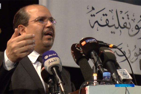 وزير الشؤون الدينية يتهم منابر أجنبية بالتحريض على العنف والإرهاب