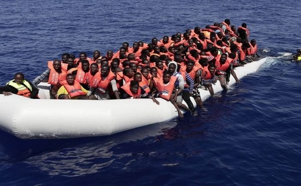 إنقاذ 1164 مهاجر غير شرعي في البحر المتوسط