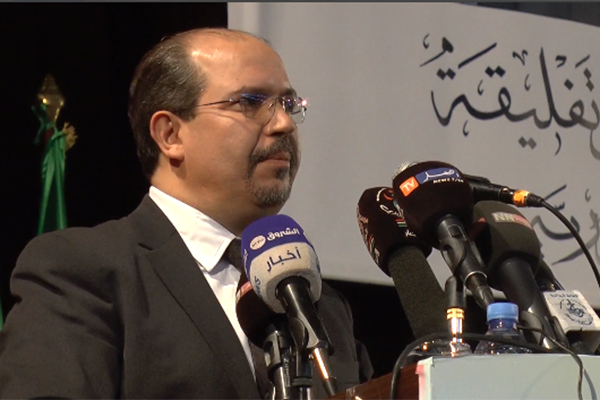 وزير الشؤون الدينية يتهم منابر أجنبية بالتحريض على العنف و الإرهاب
