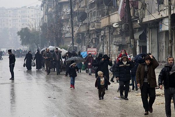 تأجيل عمليات الإجلاء من حلب