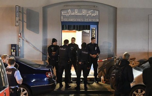 إصابة 3 أشخاص في إطلاق نار بمركز إسلامي بمدينة زيورخ بسويسرا