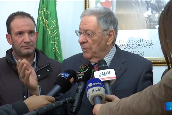 ولد عباس يتهم أصحاب المال الفاسد بإثارة الفوضى